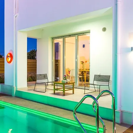 Extraordinary Rethymno Hantengu 3 Bedrooms Front Private Outdoor Swimming Pool And Hot Tub